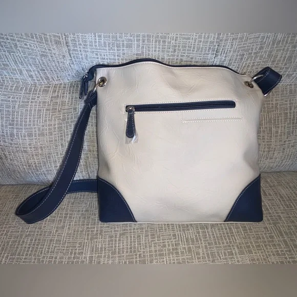 NWT - Stone Mountain Cream & Navy Blue Crossbody Purse - Picture 3 of 5